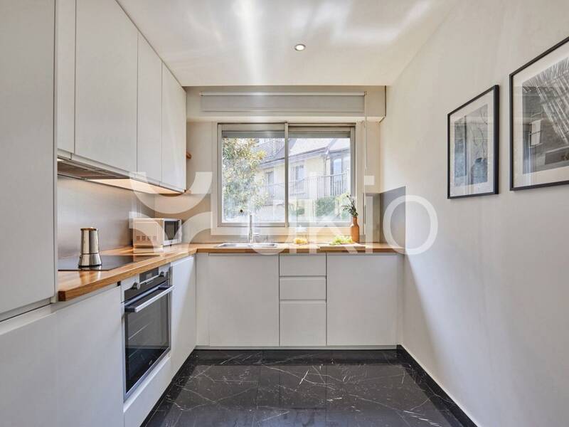 Maison à louer, 84m², PARIS 16E