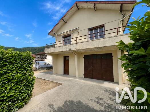 Maison à vendre 270 000 € 6 pièces 5 chambres 109 m² Poisat 38320