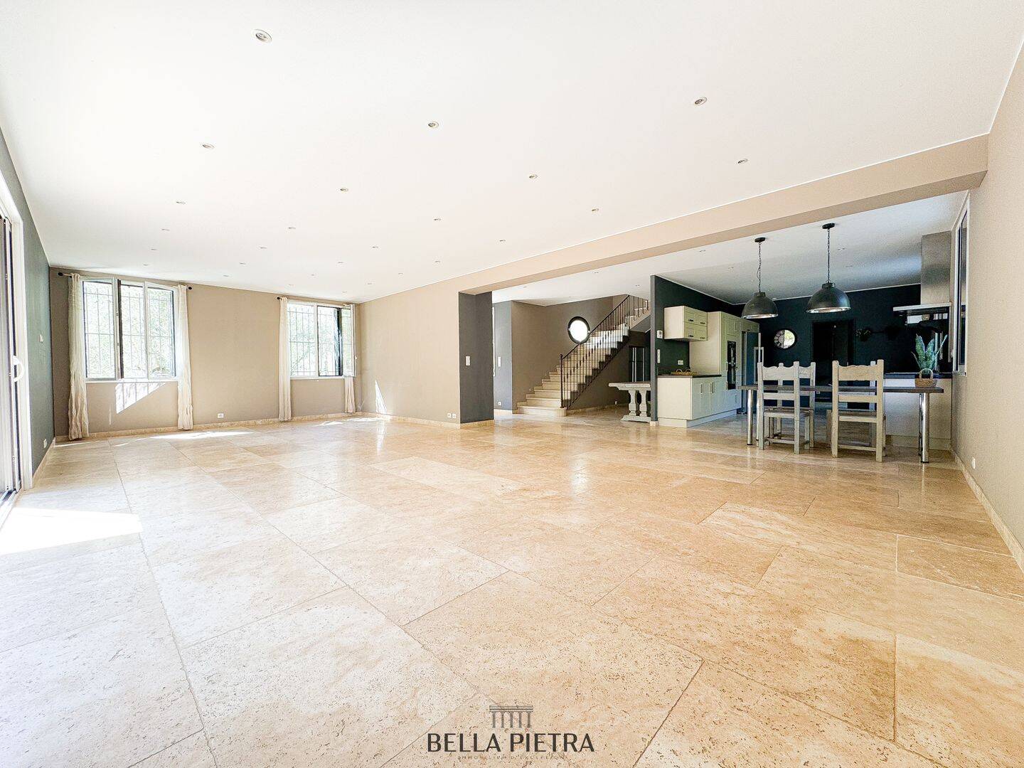 À LOUER - MONTPELLIER - MAISON 257 M2 - 6 CHAMBRES - PARCELL — 5