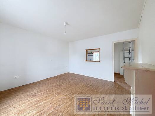 Appartement à vendre 84 950 € 1 pièce 26,47 m² Étage 2/2 Bannalec 29380