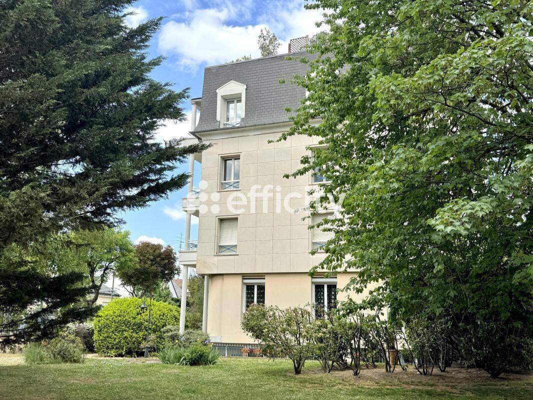 Maison à vendre, 45m², SAINT MAUR DES FOSSES