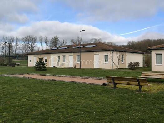 Maison à vendre 86 300 € 3 pièces 1 chambre 54 m² Arnay-le-Duc 21230