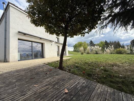 Maison à vendre 219 000 € 4 pièces 3 chambres 125 m² 1 610 m² de terrain Ris 63290