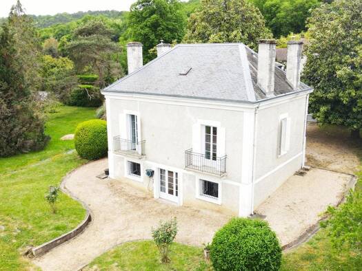 Demeure à vendre 197 000 € 6 pièces 4 chambres 120 m² 2 700 m² de terrain Antonne-et-Trigonant 24420