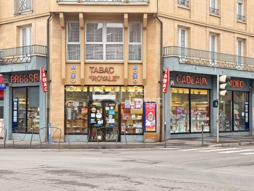 Boutique à vendre Fonds de commerce 111 000 € 140 m² de surface de vente Gare Nord et Ouest Charleville-Mézières 08000
