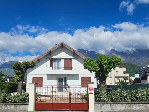 Maison à vendre 480 000 € 11 pièces 5 chambres 170 m² 753 m² de terrain Val des Roses Albertville 73200