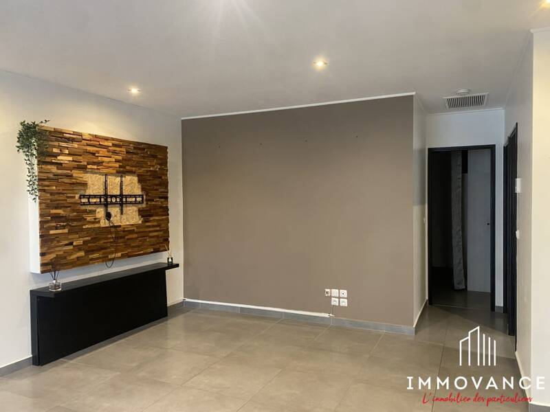 Maison à louer, 86m², VACQUIERES