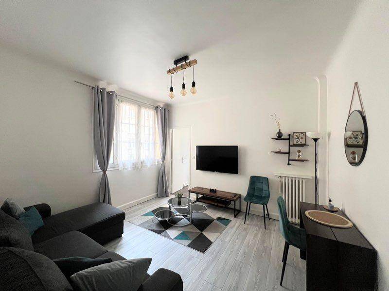 Maison à louer, 40m², COURBEVOIE