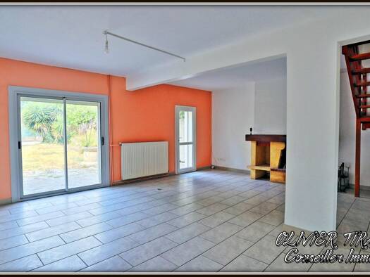 Maison à vendre 180 000 € 6 pièces 5 chambres 113 m² 452 m² de terrain Vignes Rouges-Saint Georges-Cité Ozanam-Troubadours-La Gravette Carcassonne 11000