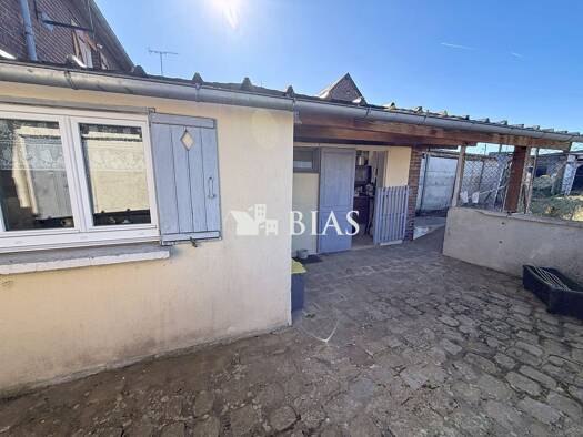 Maison à vendre 137 000 € 6 pièces 3 chambres 90 m² 286 m² de terrain Forges-les-Eaux 76440