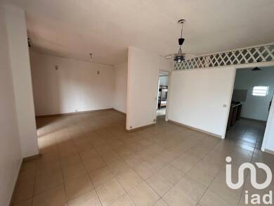 Appartement à vendre 95 000 € 6 pièces 5 chambres 69 m² Dernier étage, Étage 3/3 Basse-Terre 97100