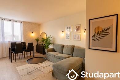 Appartement à louer 570 € 1 pièce 2 chambres 10 m² 1er étage Saint Leu-Commandant Louis Bouchet Épinay-sur-Seine 93800