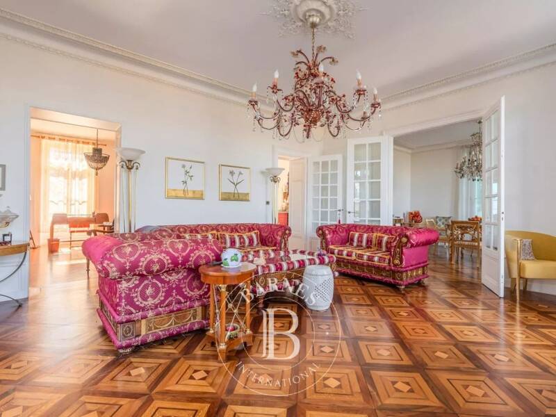 Maison à vendre, 433m², EVIAN LES BAINS