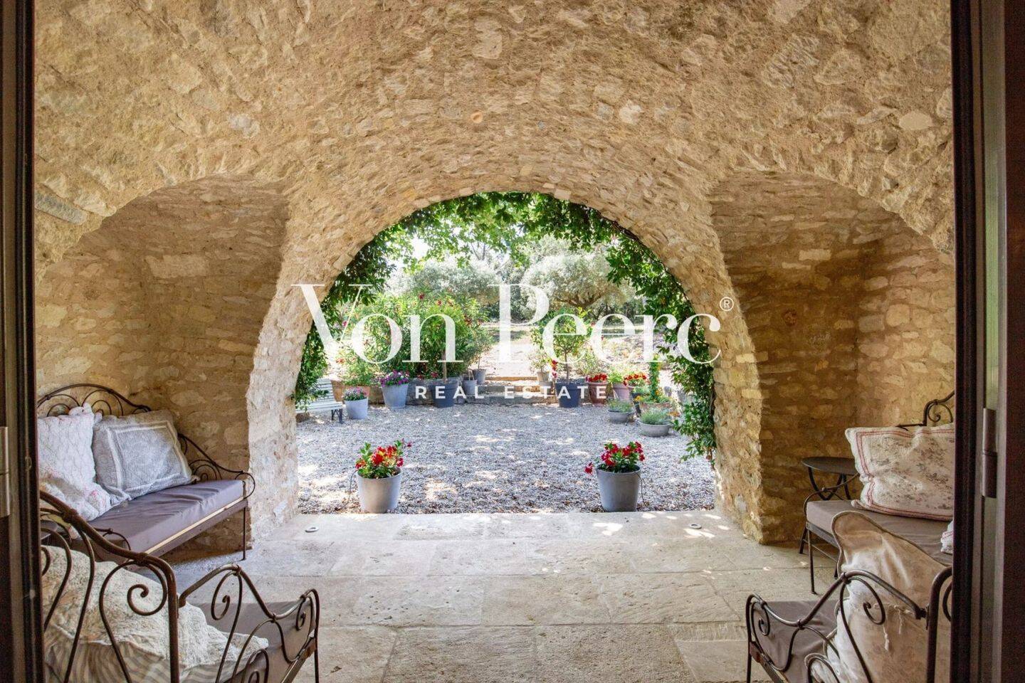 Maison à vendre, 288m², EYGALIERES