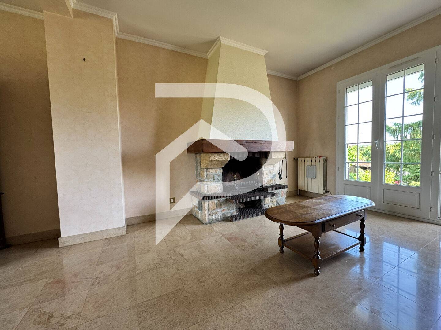 Maison à vendre, 155m², MEZIERES SUR SEINE