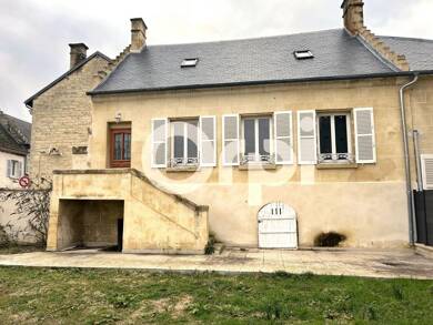 Maison à vendre 169 900 € 3 pièces 2 chambres 108 m² 150 m² de terrain Soissons 02200