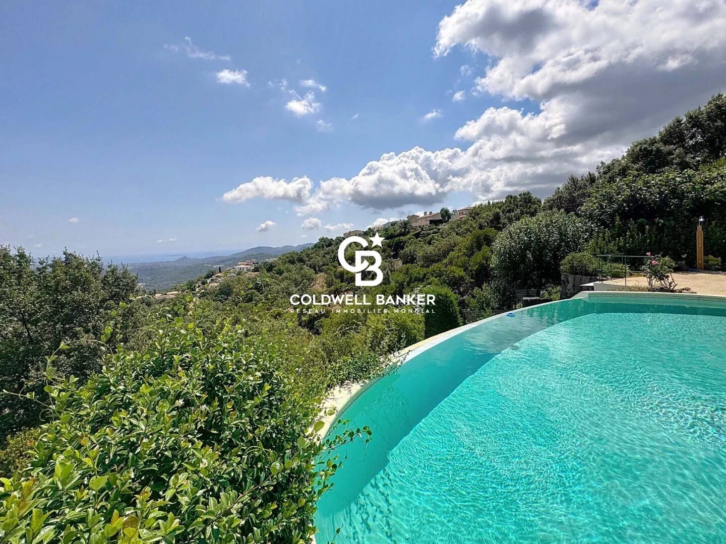Maison à vendre, 211m², LES ADRETS DE L'ESTEREL
