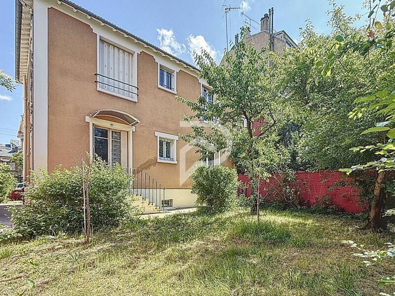 Maison à vendre, 131m², COURBEVOIE