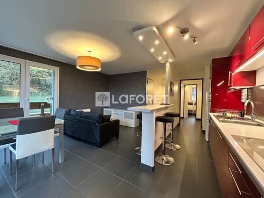 Appartement à louer 798 € 2 pièces 1 chambre 46 m² Étage 1/3 Coulee Verte Meulan-en-Yvelines 78250