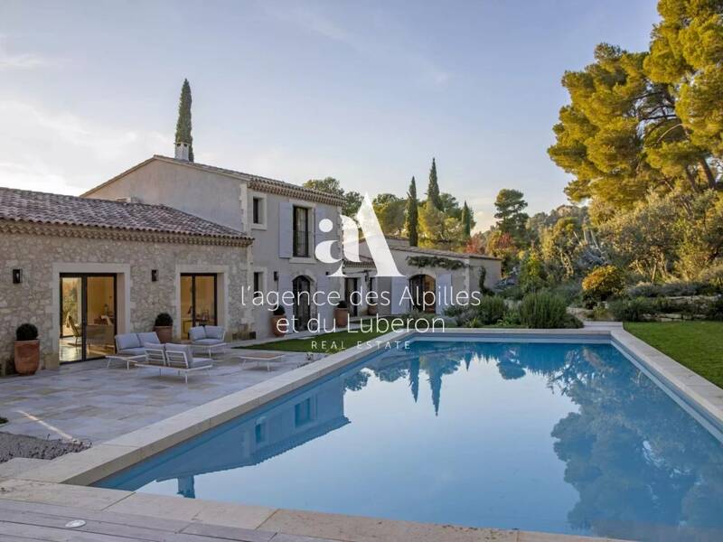 Maison à vendre, 400m², MAUSSANE LES ALPILLES