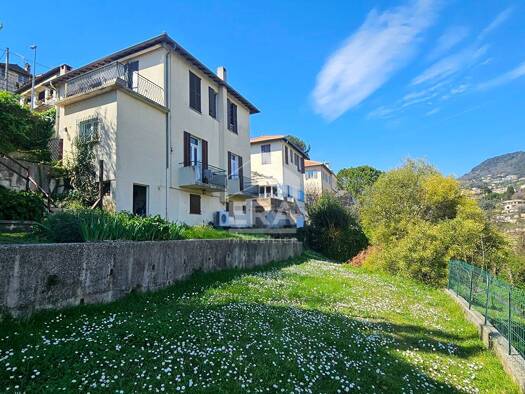 Duplex à vendre 345 000 € 3 pièces 2 chambres 70 m² Étage -2/3 Saint Martin Vence 06140