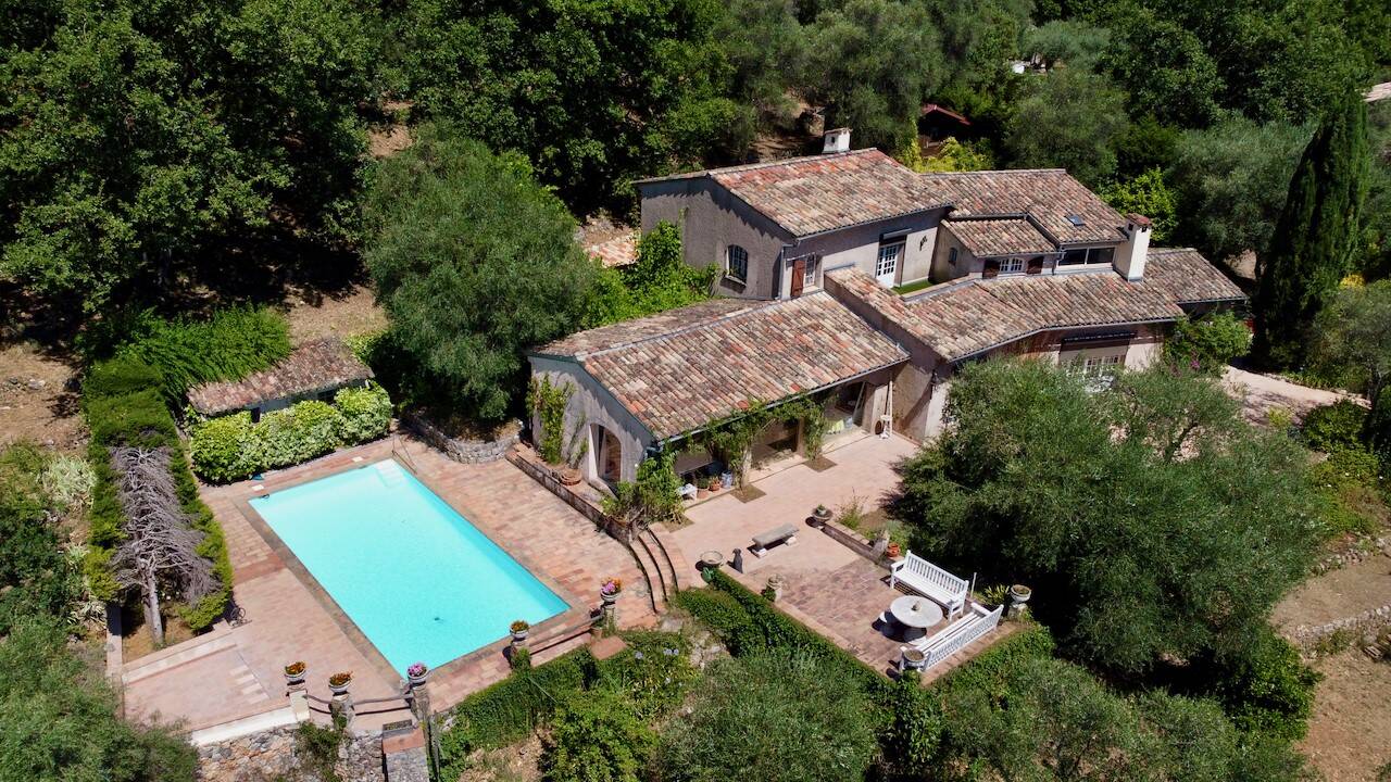 Maison à vendre, 220m², TOURRETTES SUR LOUP