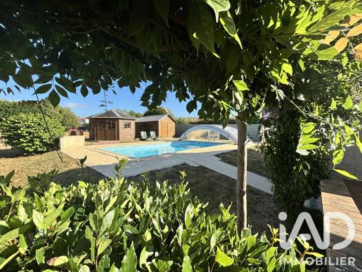Maison à vendre 414 990 € 6 pièces 3 chambres 124 m² 2 200 m² de terrain Centre Ville-Nord (Rigaudiere) Saint-Jean-de-Boiseau 44640