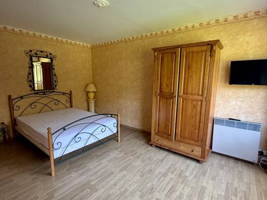 Appartement à vendre 38 000 € 1 pièce 42 m² 5 étages Centre Ville Vierzon 18100