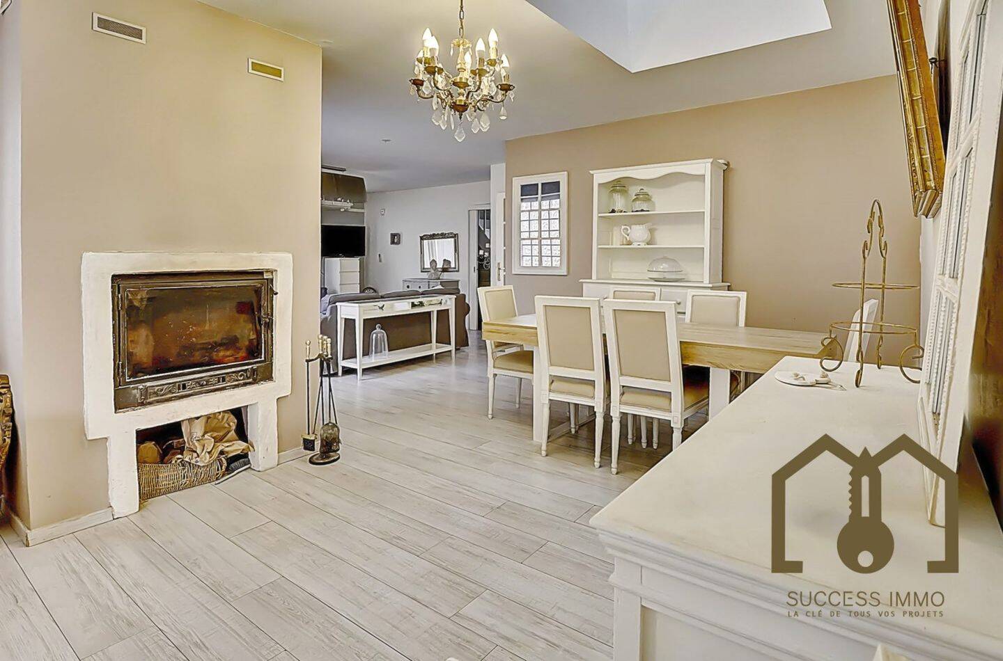 Maison à vendre, 200m², VENISSIEUX