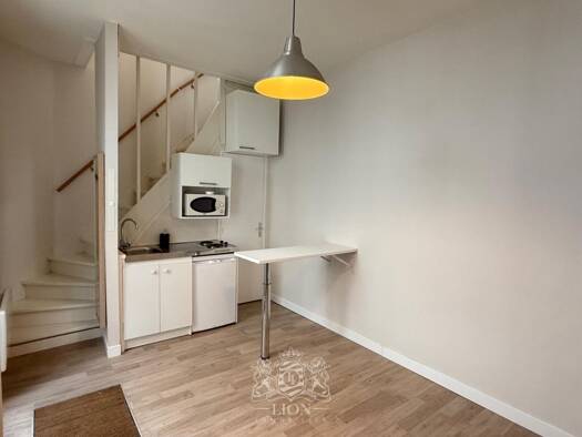 Duplex à louer 582 € 2 pièces 1 chambre 27 m² Vieux Lille Lille 59000