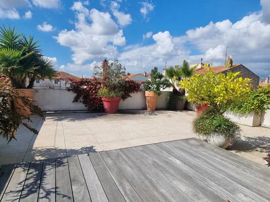 Appartement à vendre 332 800 € 3 pièces 2 chambres 72 m² Étage 2/2 Rochefort 17300