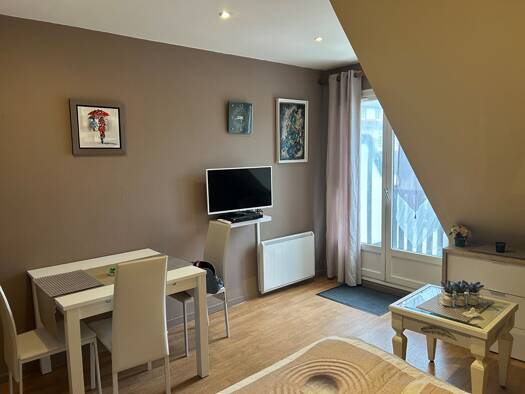 Appartement à louer 555 € 1 pièce 25 m² 2ème étage Blonville-sur-Mer 14910