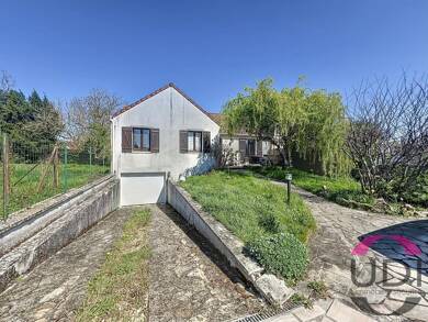 Maison de plain-pied à vendre 240 000 € 4 pièces 3 chambres 104 m² 630 m² de terrain Écharcon 91540
