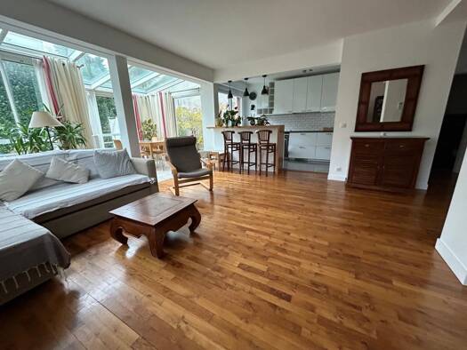 Maison à louer 2 300 € 4 pièces 3 chambres 87,7 m² 163 m² de terrain Les Petits Bois Chaville 92370