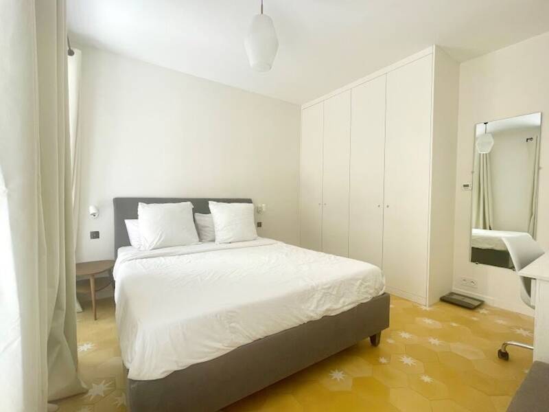 Maison à louer, 24m², PARIS 7E