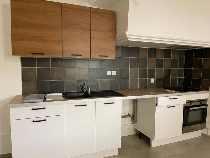 Maison à louer, 66m², LA CRAU