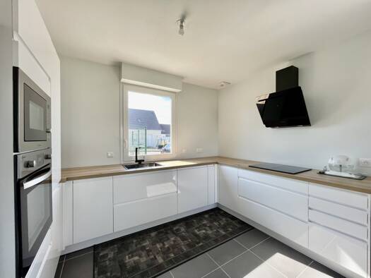 Maison de plain-pied à vendre 309 000 € 5 pièces 3 chambres 94 m² 450 m² de terrain Villers-Marmery 51380