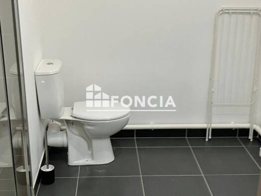 Appartement à louer 780 € 2 pièces 1 chambre 38,86 m² 2ème étage Petit Dammarie-Croix Saint Jacques Dammarie-les-Lys 77190
