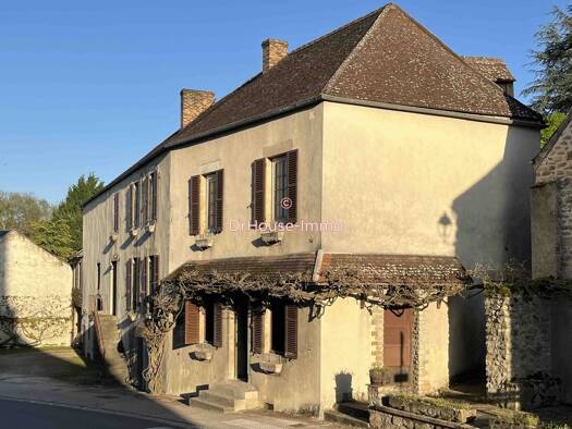 Immeuble à vendre 129 000 € 380 m² Pontaubert 89200