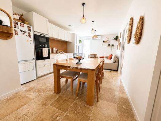 Appartement à vendre 157 000 € 3 pièces 2 chambres 54 m² RDC Centre Ville Port-la-Nouvelle 11210