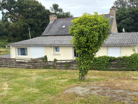 Maison à vendre 190 400 € 8 pièces 3 chambres 160 m² 2 400 m² de terrain Châtelaudren-Plouagat 22170