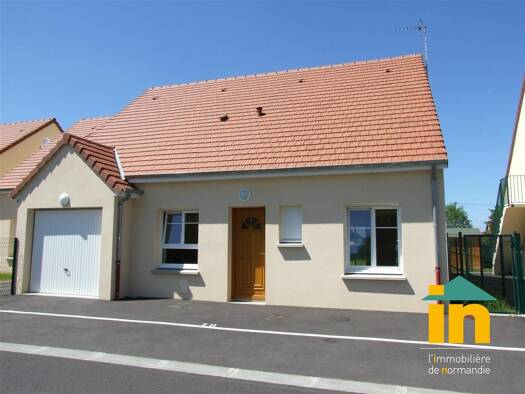 Maison de plain-pied à vendre 149 000 € 3 pièces 2 chambres 83 m² 100 m² de terrain L'Aigle 61300