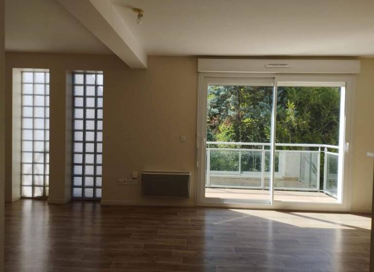 Appartement à louer 733 € 3 pièces 68 m²<br/>superficie Sud Est Sainte-Savine 10300
