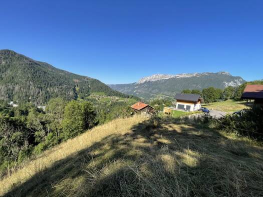 Terrain constructible viabilisé à vendre 315 000 € 1 801 m² de terrain Saint-Jean-de-Sixt 74450