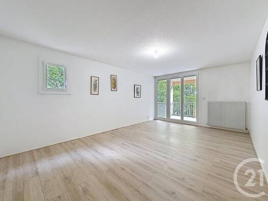 Appartement à vendre 240 000 € 3 pièces 2 chambres 70,96 m² Étage 3/4 Le Brandier Gradignan 33170