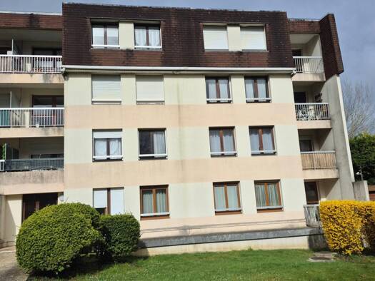 Appartement à vendre 114 500 € 2 pièces 1 chambre 47 m² Est Sud Ouest La Ferté-sous-Jouarre 77260