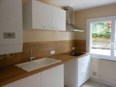 Appartement à louer 1 100 € 4 pièces 3 chambres 77,2 m² 1er étage Grasse 06130