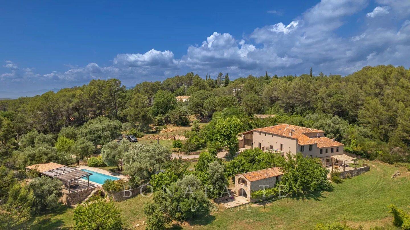 Maison à vendre, 487m², BAGNOLS EN FORET