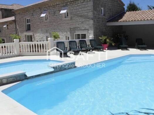 Appartement à vendre 165 000 € 3 pièces 2 chambres 46 m² Étage 1/2 Ruoms 07120