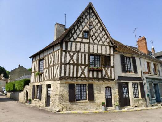 Maison à vendre 160 000 € 6 pièces 4 chambres 172 m² 343 m² de terrain Donzy 58220
